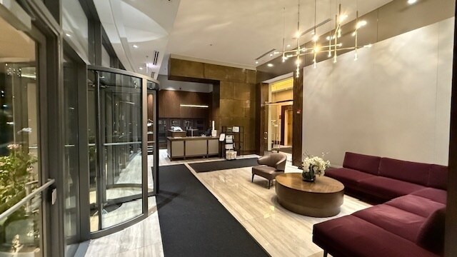 Building Photo - 1235 S Prairie Ave