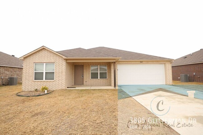 Primary Photo - Spacious 4 bed, 2 bath home - fenced back ...