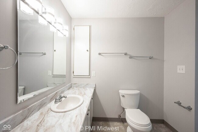 Building Photo - 326 Progress Rd