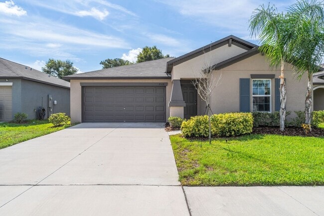 Primary Photo - ***MOVE-IN SPECIAL, $500 OFF 2ND MONTH*** ...