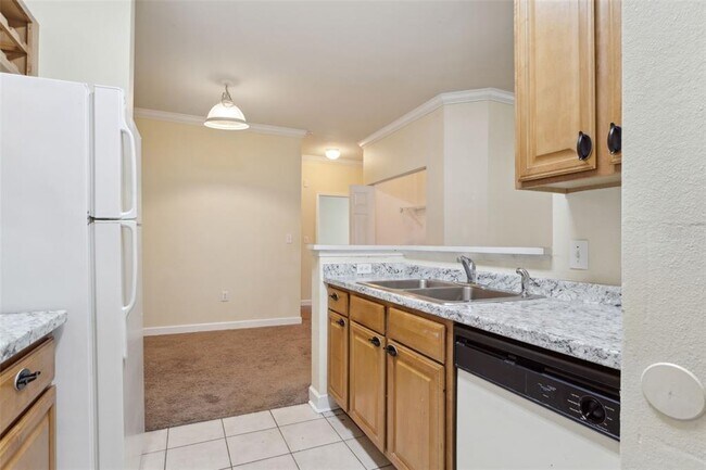 Building Photo - 18332 Bridle Club Dr