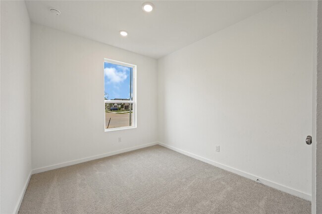 Building Photo - 31711 Wild Mdw Dr