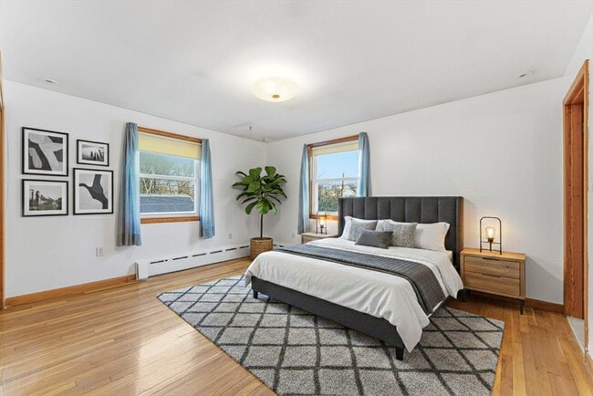 Building Photo - 7 Carol St