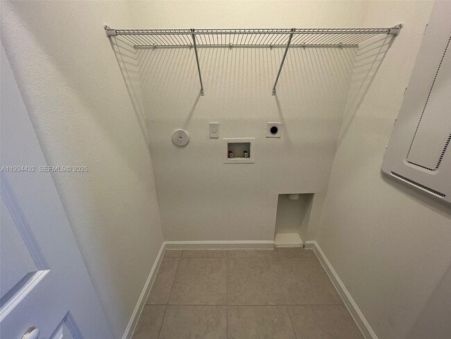 Building Photo - 11912 SW 244 Ln