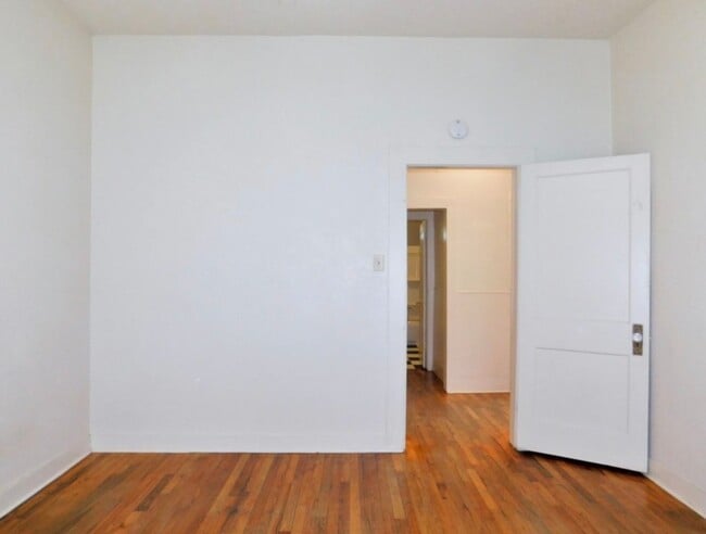 Building Photo - Charming 3BR Near TWU & Denton Square – Available Mid-June