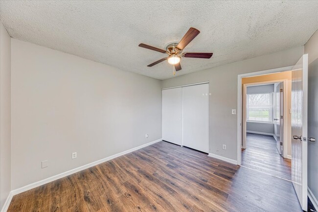 Building Photo - 2715 E 28th St