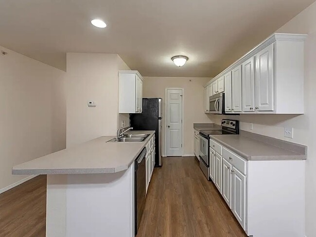 Building Photo - Watermill Park Apartments