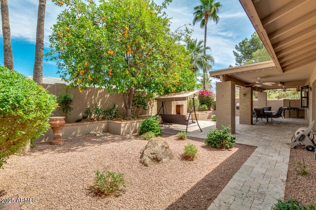 Building Photo - 6768 E Grandview Dr