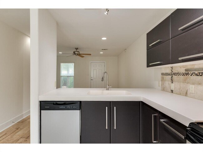 Building Photo - 1101 Grove Blvd