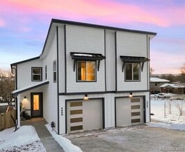 Building Photo - 4660 W 9th Ave