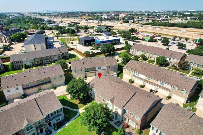 Building Photo - 6900 Carrington Ln