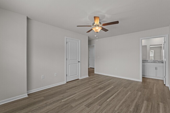 Building Photo - 547 Gemstone Blvd