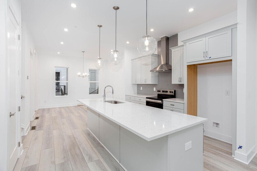 Building Photo - 517 Motivation Cir NW