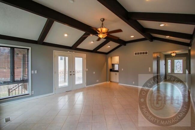 Building Photo - Beautiful and Spacious 3 Bd/3Ba with finished basement