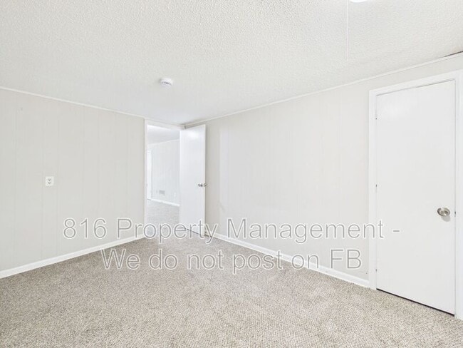 Building Photo - 817 N Choctaw Ave