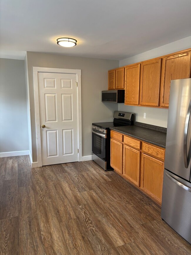 Building Photo - The Townhomes at China Lake LLC