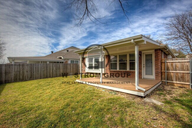 Building Photo - 8821 Highland Orchard Dr