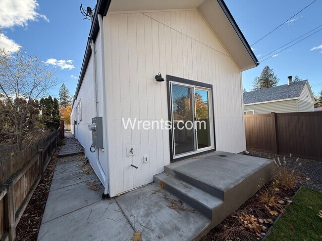 Building Photo - New Build Duplex