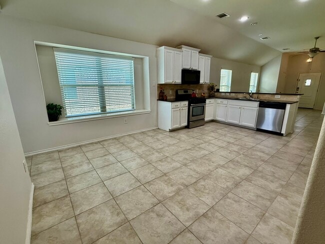 Building Photo - 3643 Goldleaf Trail Dr