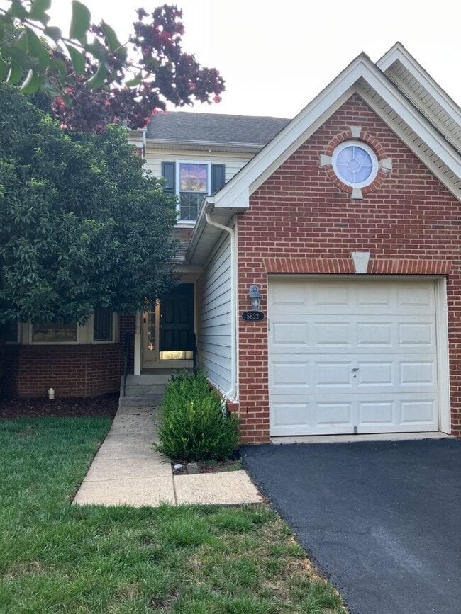 Building Photo - 5622 Arrowfield Terrace