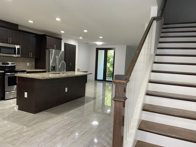 Building Photo - 287 Bella Sol Way