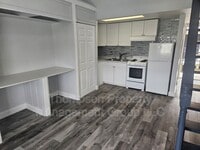 Building Photo - 1254 E 113th Ave