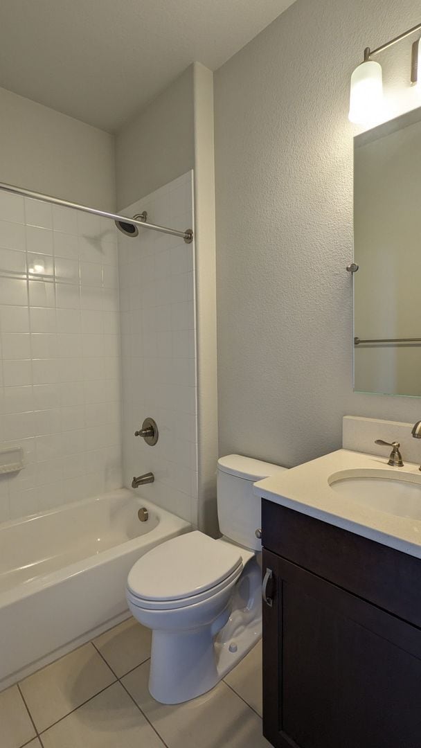 Building Photo - FOUR BED/3 BATH PRAIRIE STYLE HOME WITH GOURMET KITCHEN IN CORDERA NEIGHBORHOOD!