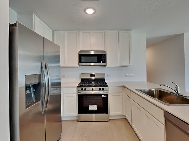 Building Photo - 3707 Longleaf Dr