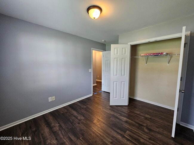 Building Photo - 2013 W T Whitehead Dr