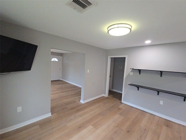 Building Photo - 3118 Memel St