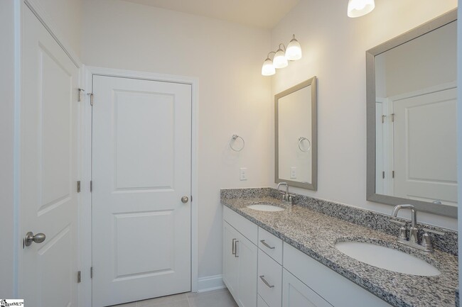 Building Photo - 336 Cub Ct