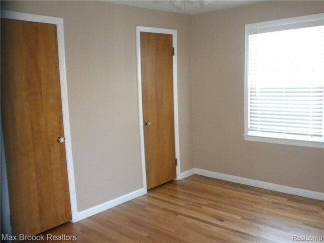 Building Photo - 1711 Villa Rd