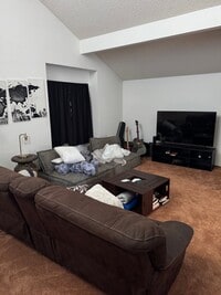 Building Photo - 400 Redrock Dr