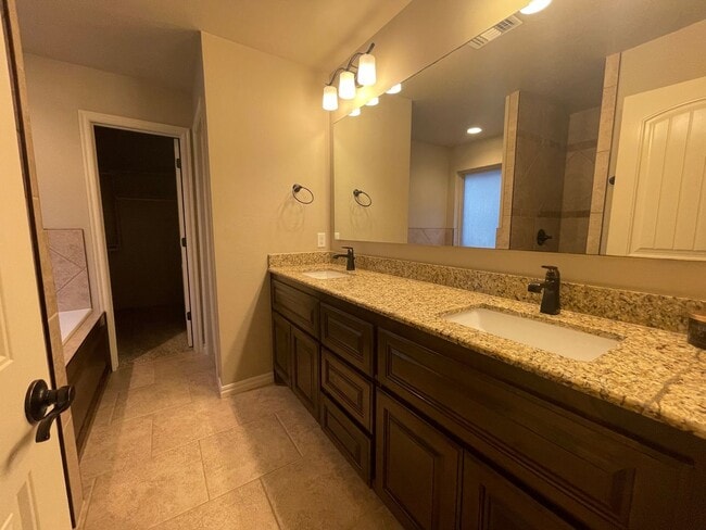 Building Photo - Deer Creek Schools