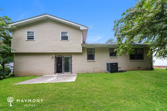 Building Photo - 4033 Emerald N Cir