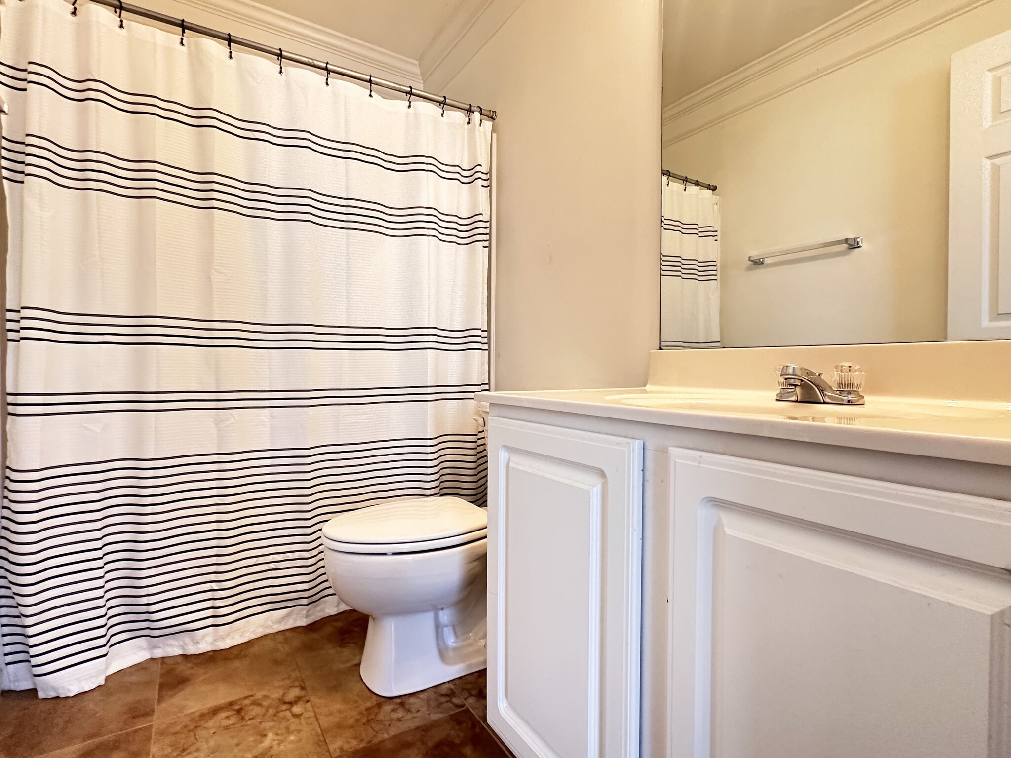 Building Photo - 307 Savoy Ct