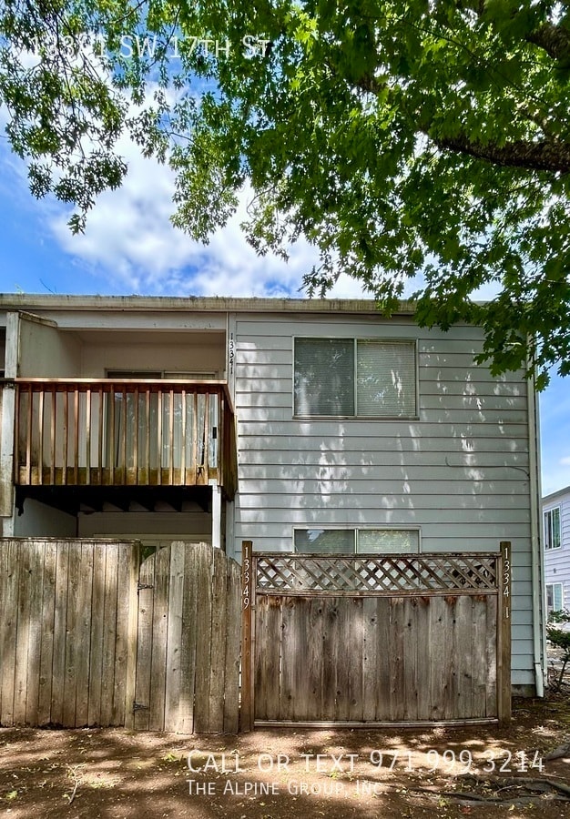 Primary Photo - 13341 SW 17th St