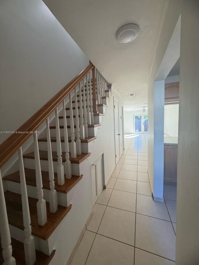 Building Photo - 401 SW 109th Ave