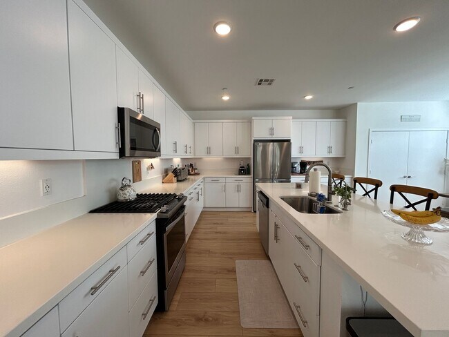 Building Photo - New Remodeled Luxury Home in Santee