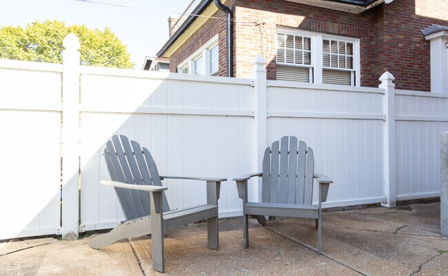 Building Photo - 5825 S Grand Blvd