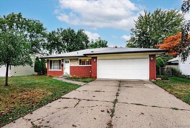 Building Photo - Location! Location! Location!