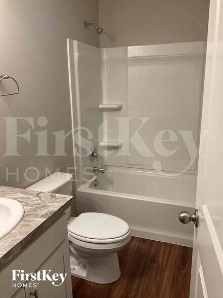 Building Photo - 5602 Tarboro Pl