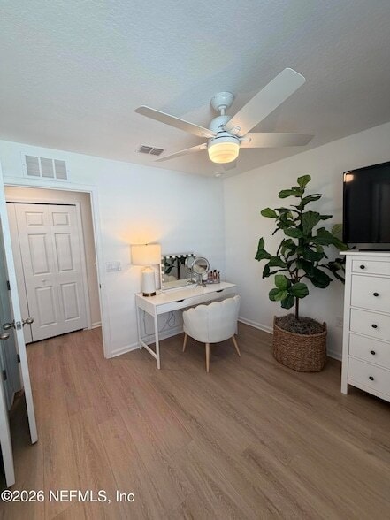 Building Photo - 8326 Zenith Cir
