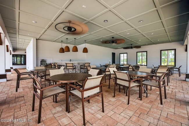 Building Photo - 168 Torres Trce