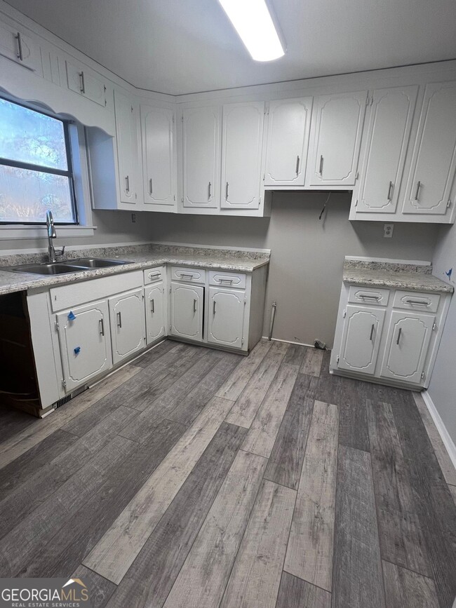 Building Photo - 2442 Womack Cir
