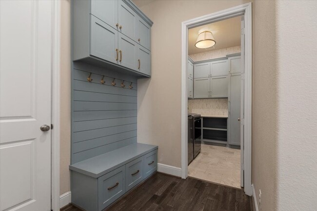 Building Photo - 155 Rockwell Park Blvd