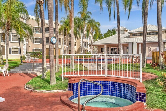 Building Photo - 2850 N Oakland Forest Dr