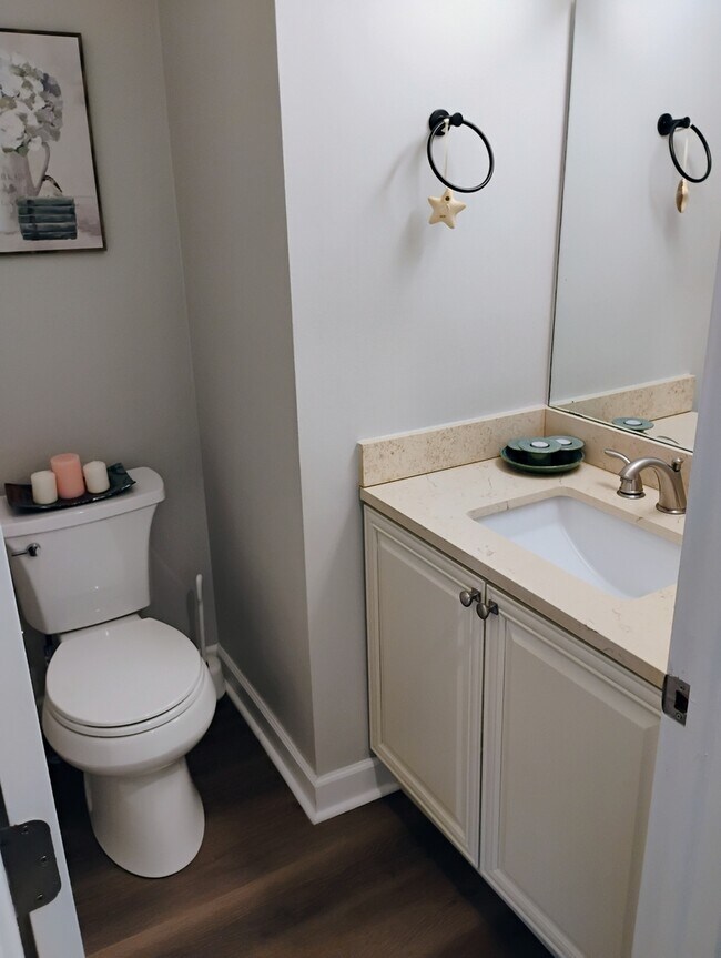 Building Photo - 3061 Pheasant Creek Dr