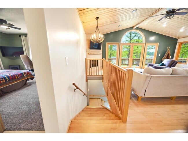 Building Photo - 17079 Paw Print Dr