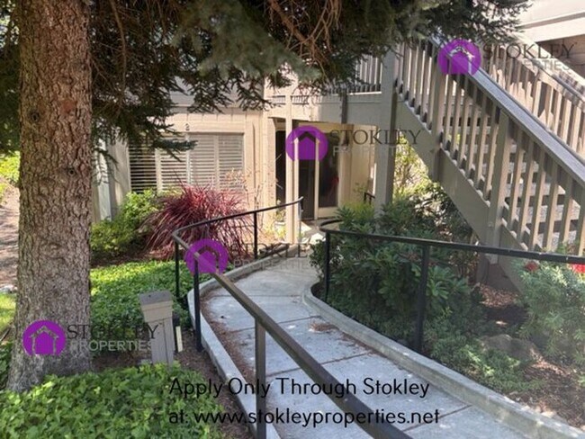 Building Photo - 703 Terra California Dr